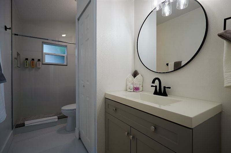 Furnished Finder property 472192_1 photo 6