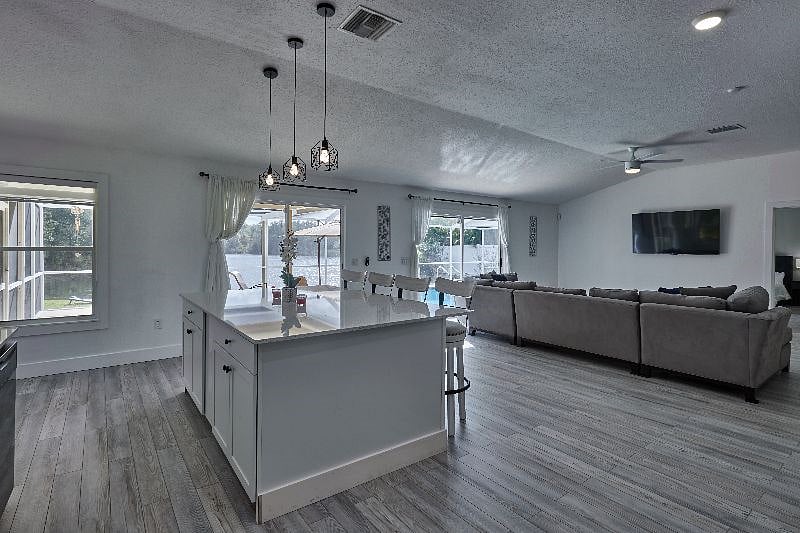 Furnished Finder property 472192_1 photo 21