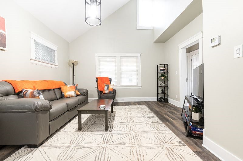 Furnished Finder property 472219_1 photo 16