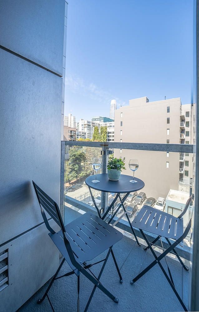 Furnished Finder property 472226_1 photo 25