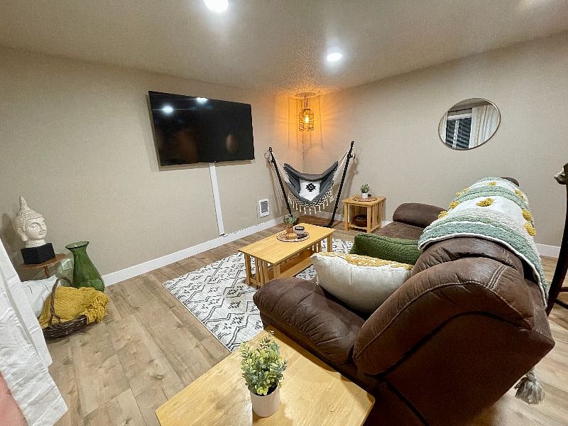 Furnished Finder property 472251_1 photo 4