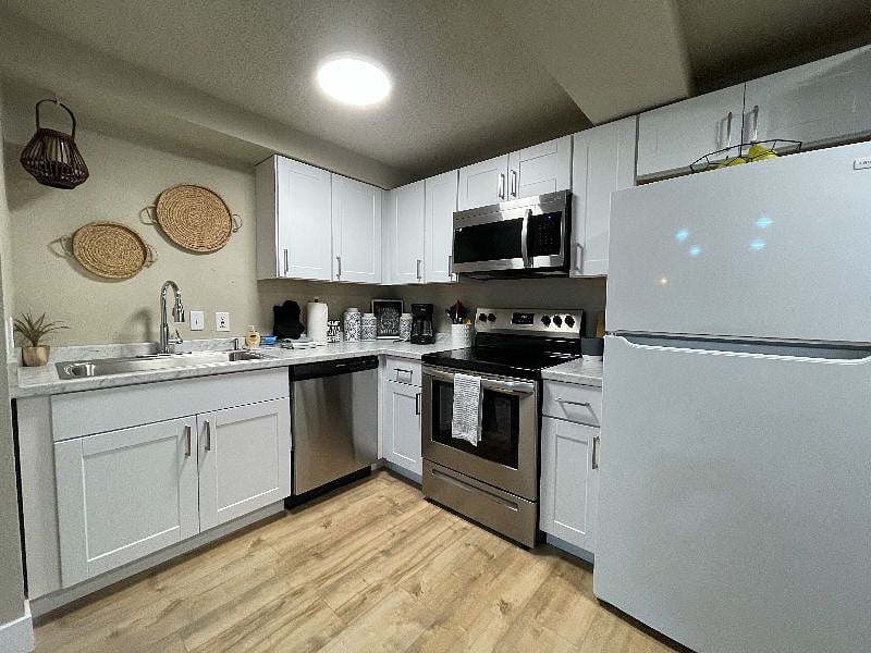 Furnished Finder property 472251_1 photo 8