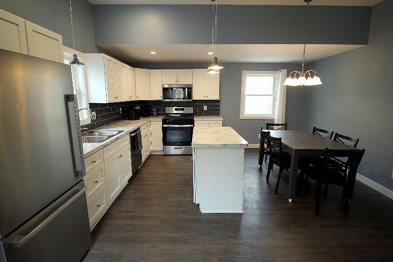 Furnished Finder property 472307_1 photo 4