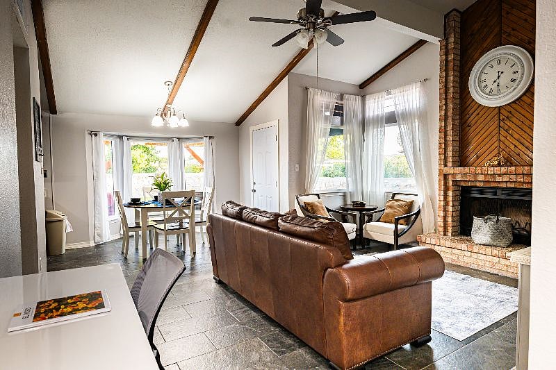 Furnished Finder property 472326_1 photo 19