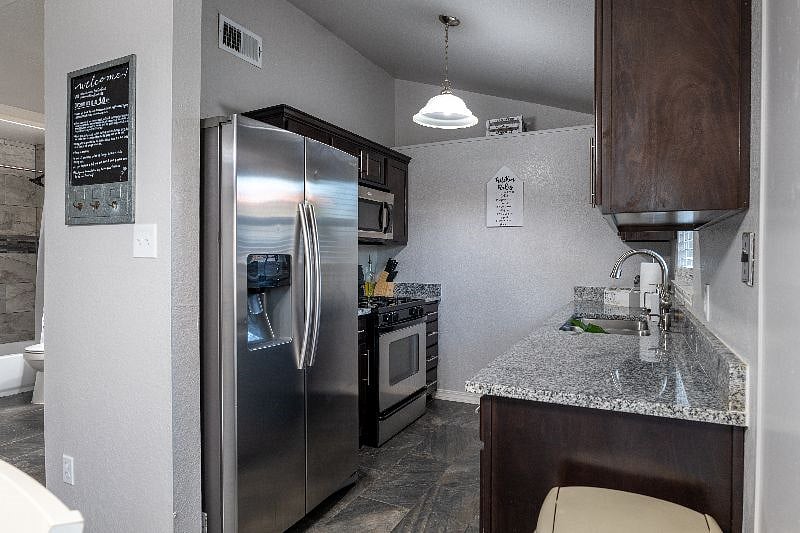 Furnished Finder property 472326_1 photo 22