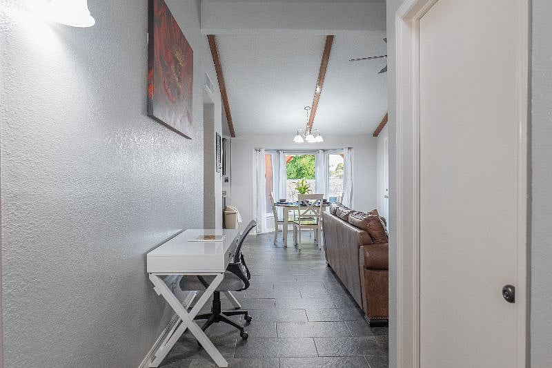 Furnished Finder property 472326_1 photo 29