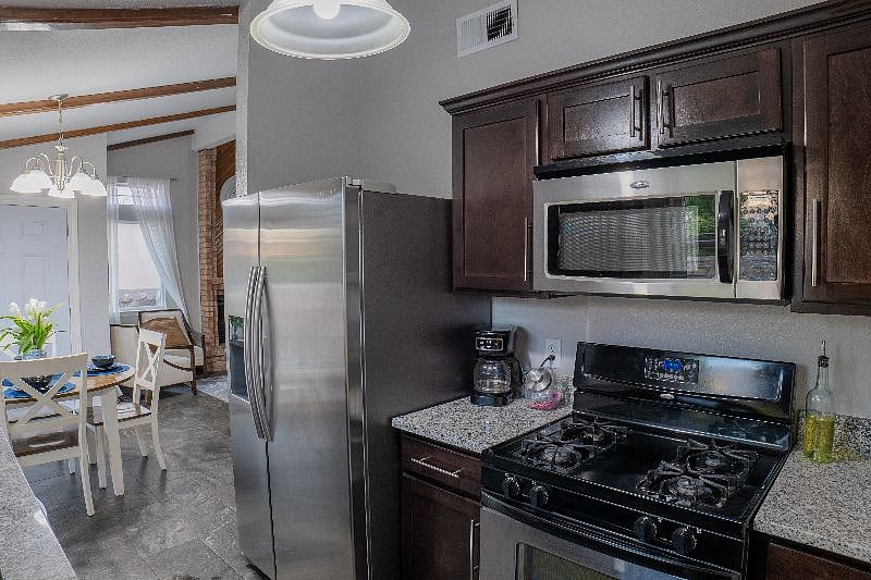 Furnished Finder property 472326_1 photo 31
