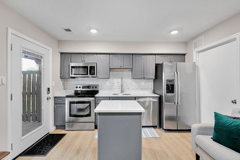 Furnished Finder property 472478_1 photo 5