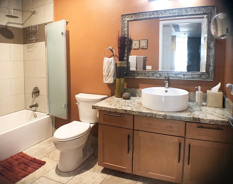 2nd bathroom 