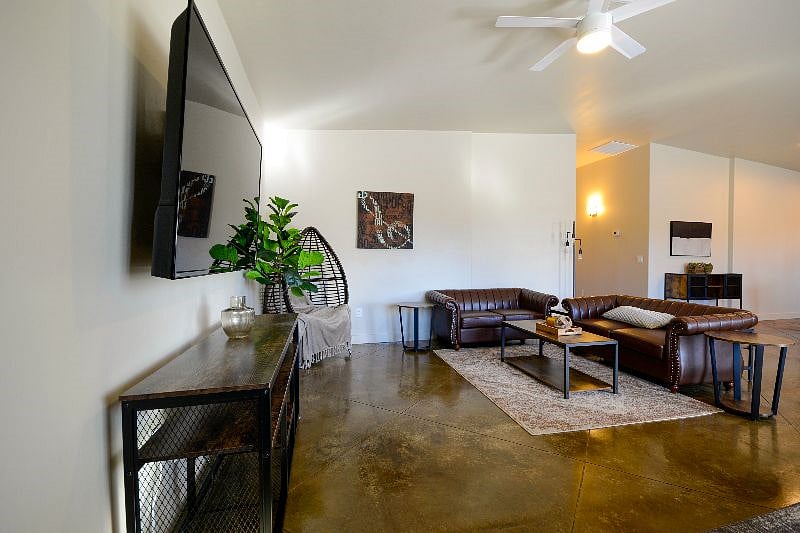 Furnished Finder property 472626_1 photo 15