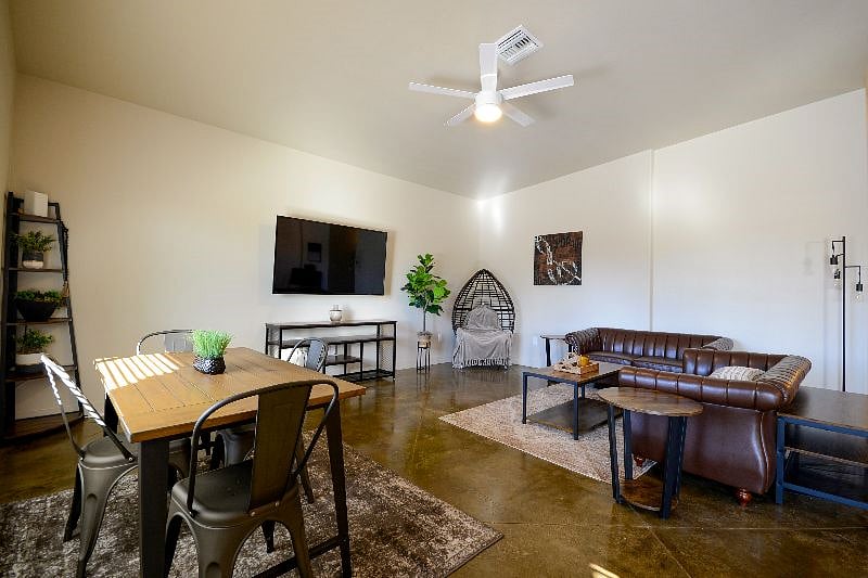Furnished Finder property 472626_3 photo 9