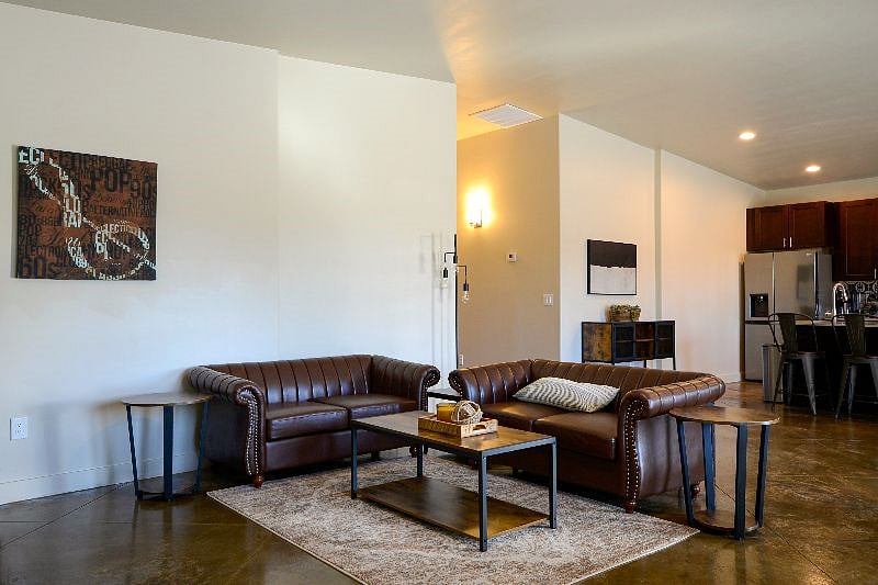 Furnished Finder property 472626_3 photo 12