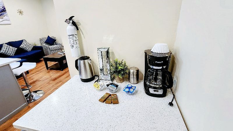 Coffee & tea bar