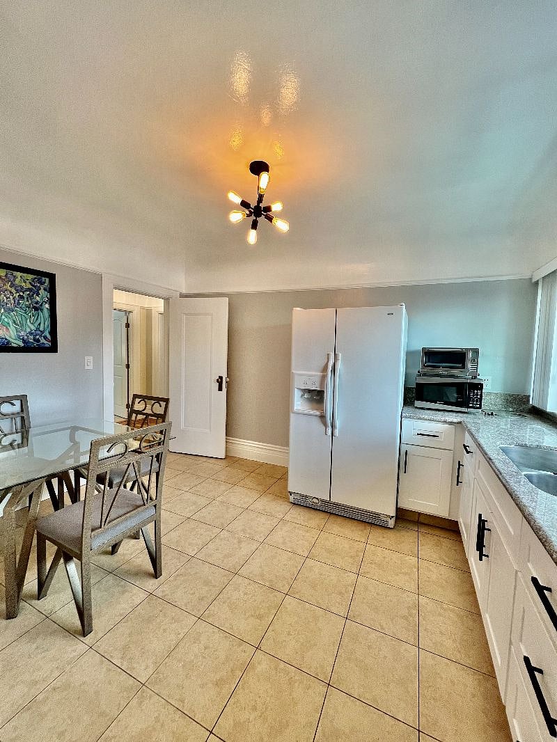 Furnished Finder property 472666_1 photo 13