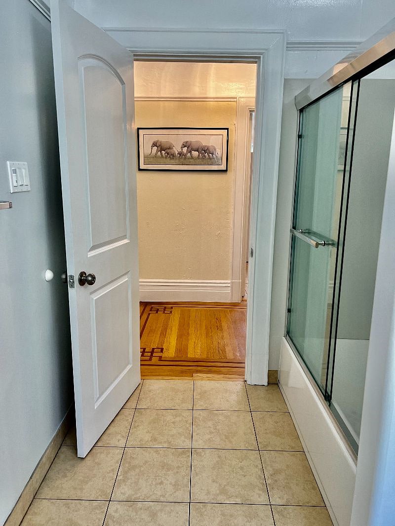 Furnished Finder property 472666_1 photo 26