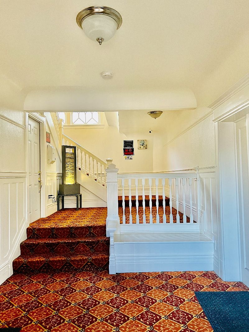 Furnished Finder property 472666_1 photo 37
