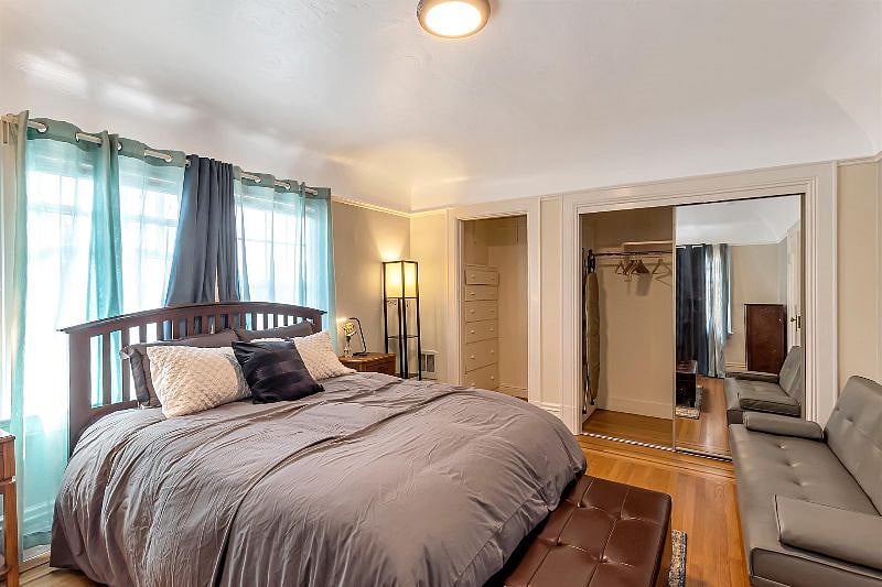 Furnished Finder property 472666_1 photo 24