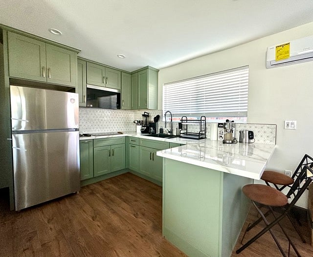 Furnished Finder property 472672_2 photo 3