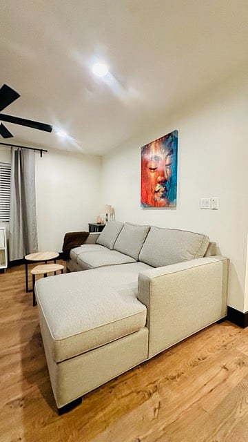 Furnished Finder property 472672_2 photo 12