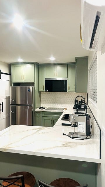 Furnished Finder property 472672_2 photo 4
