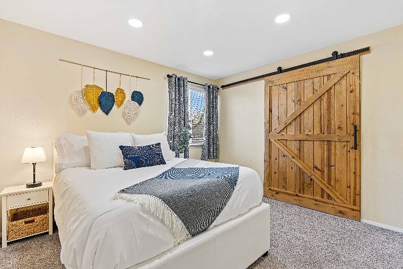 Furnished Finder property 472676_1 photo 17