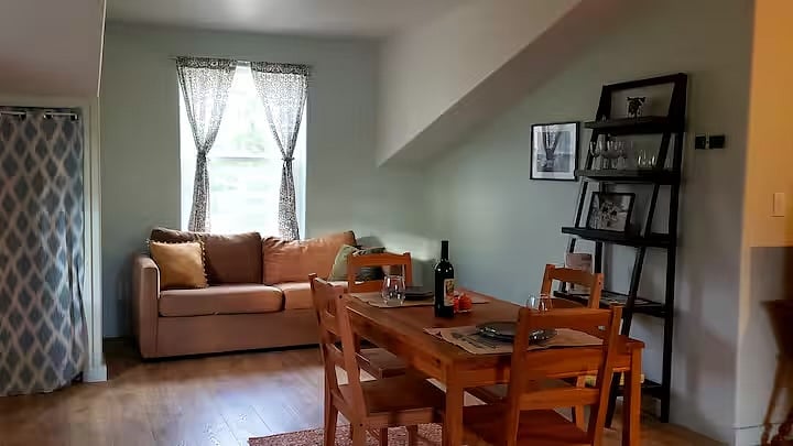 Furnished Finder property 472716_1 photo 3