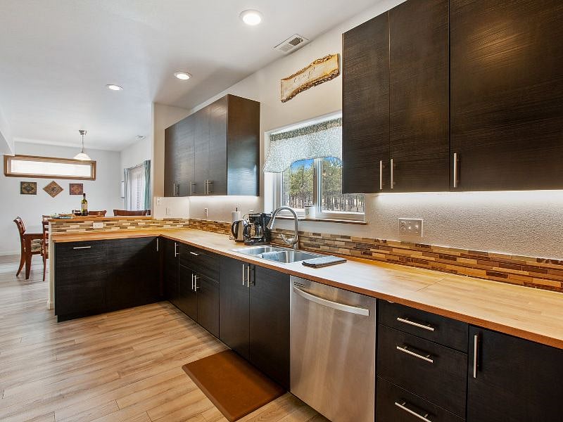 Furnished Finder property 472746_1 photo 6