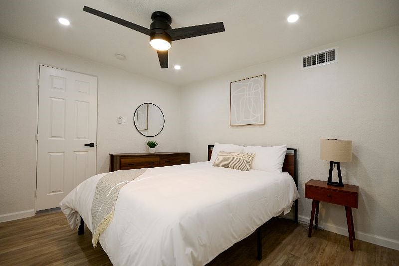 Furnished Finder property 472862_2 photo 6