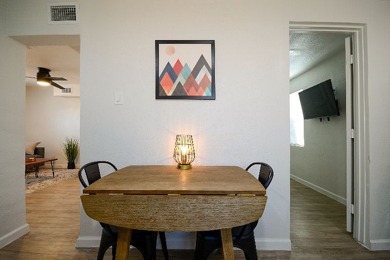 Furnished Finder property 472862_2 photo 9