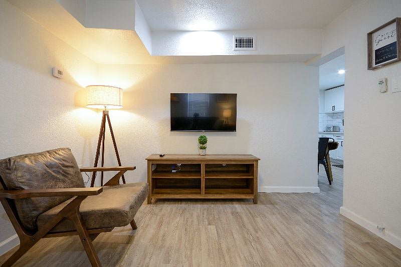 Furnished Finder property 472862_2 photo 11