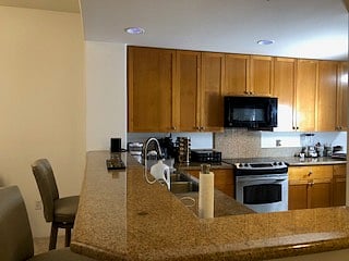 Full Kitchen