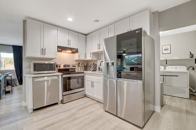Furnished Finder property 472939_1 photo 12