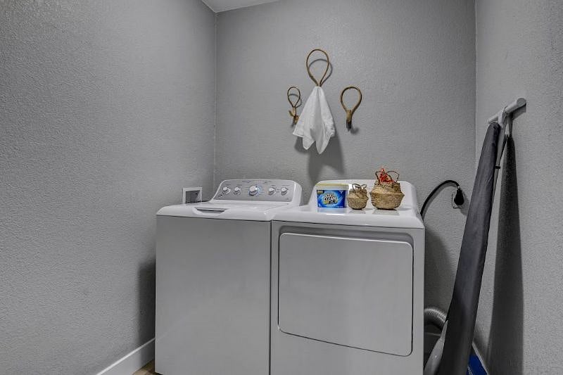 Furnished Finder property 472939_1 photo 44