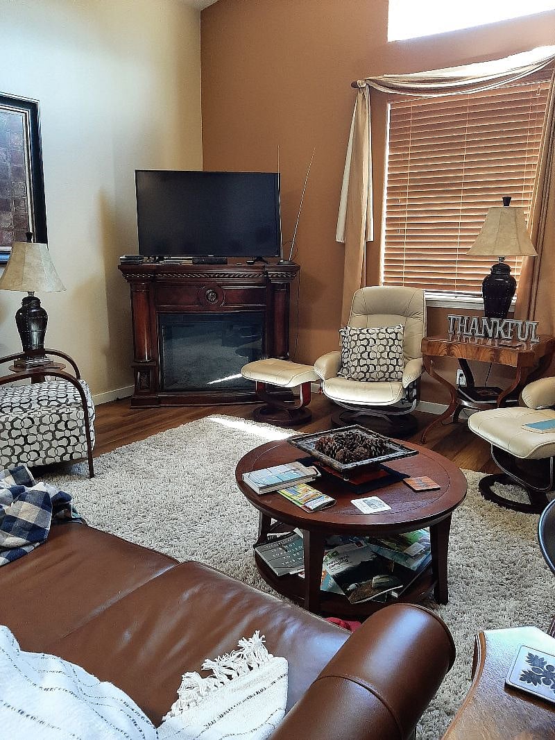Furnished Finder property 472943_1 photo 3