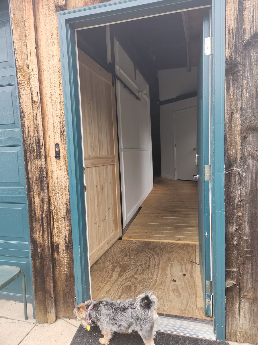 Private entrance hallway.