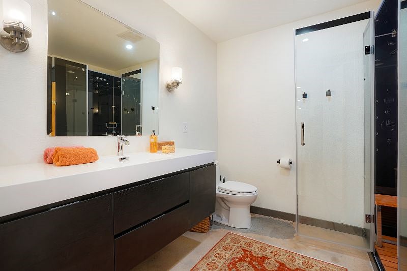 Private bathroom in lower-level suite