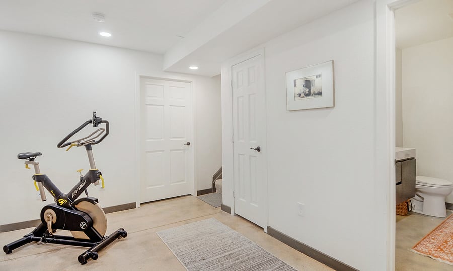 2nd room of Lower-level suite