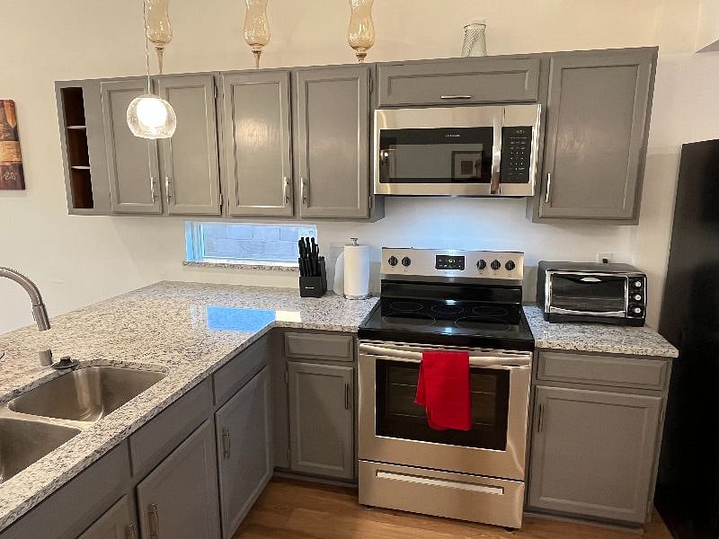 Furnished Finder property 473490_1 photo 2