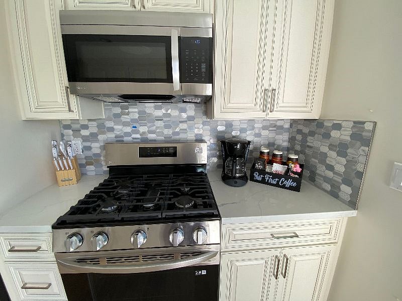 Furnished Finder property 473660_1 photo 3