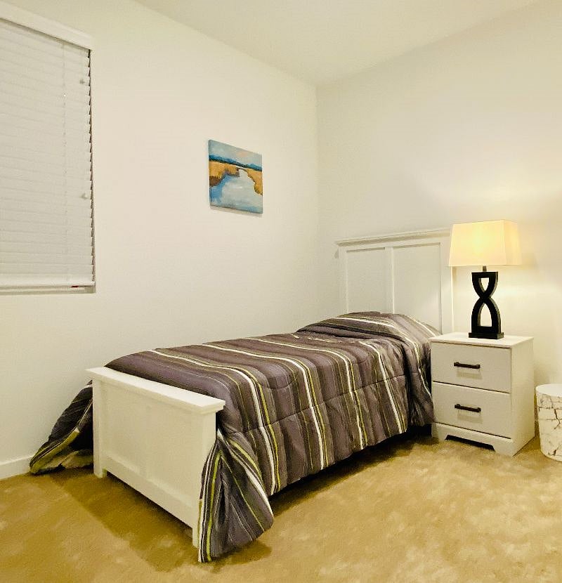 Furnished Finder property 473672_2 photo 3