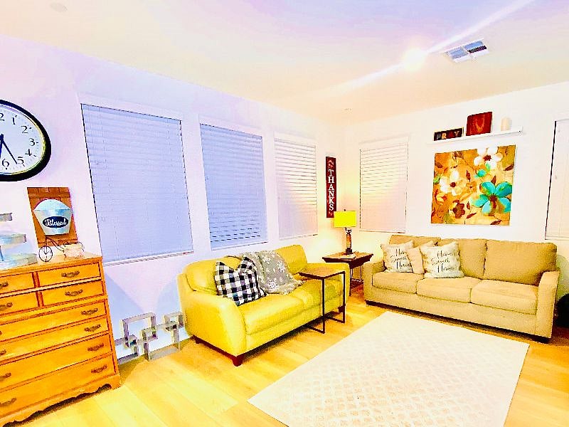 Furnished Finder property 473672_2 photo 8