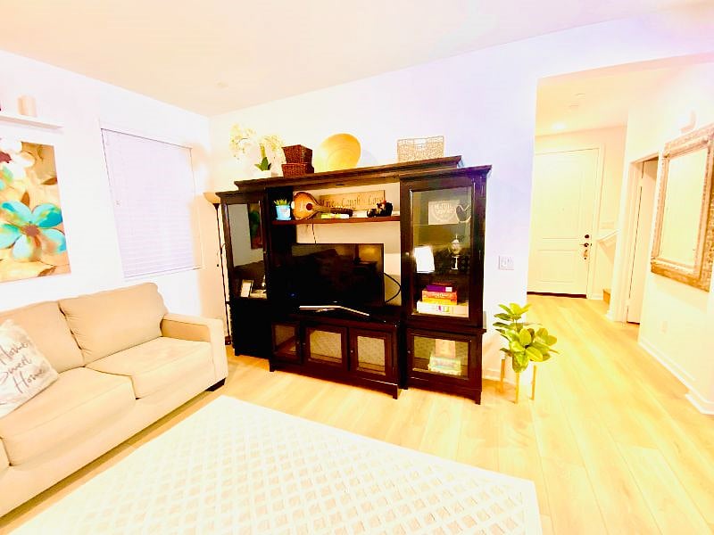 Furnished Finder property 473672_2 photo 9