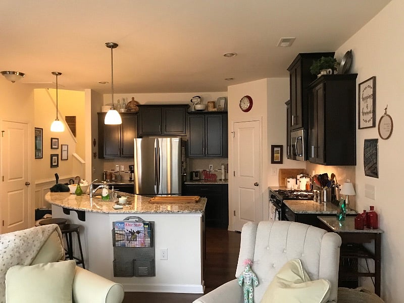 Large kitchen with ALL the amenities! High quality cookware, blender, crock pot, waffle iron...