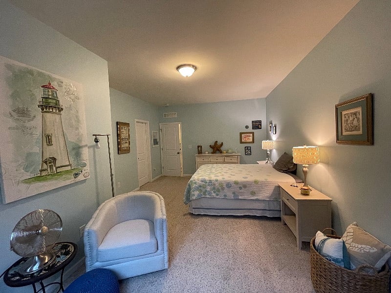 Large primary bedroom