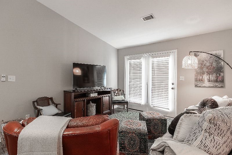 Furnished Finder property 473783_1 photo 13