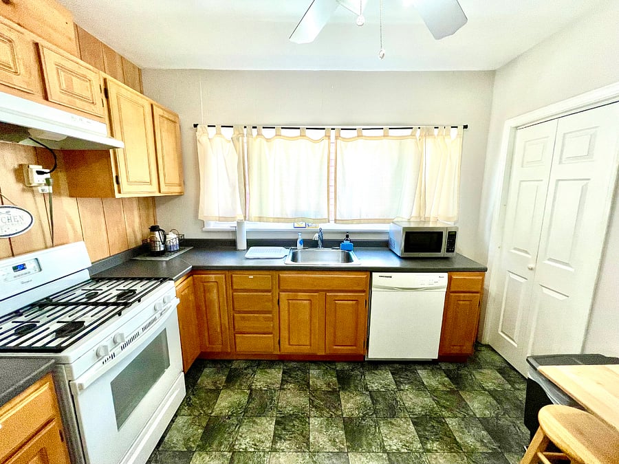 Furnished Finder property 473816_2 photo 9
