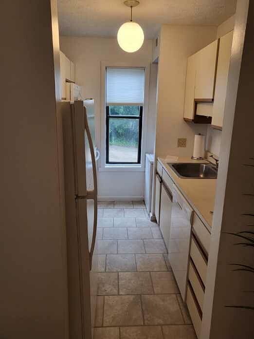 Furnished Finder property 473950_1 photo 4