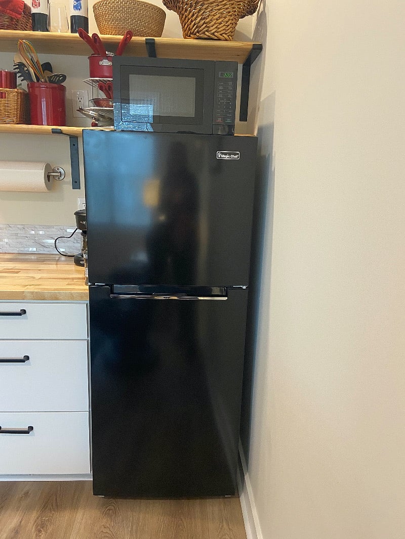 brand new refrigerator 10 cuft.