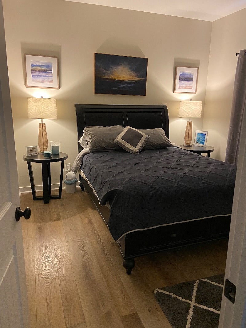 Lightweight coverlet.