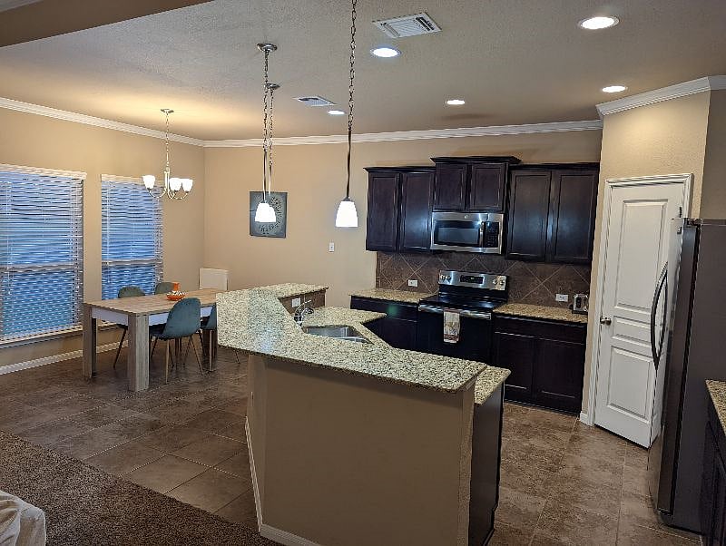 Furnished Finder property 474104_1 photo 7